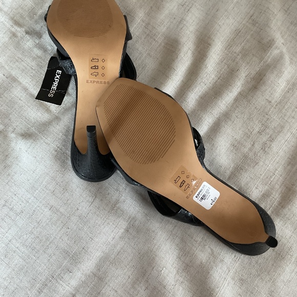 Express Open toe Heels -double straps - Picture 3 of 6
